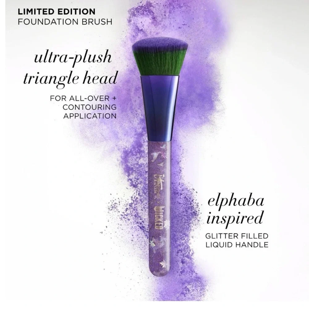 IT Brushes × Wicked Limited-Edition Elphaba Foundation Brush NWB